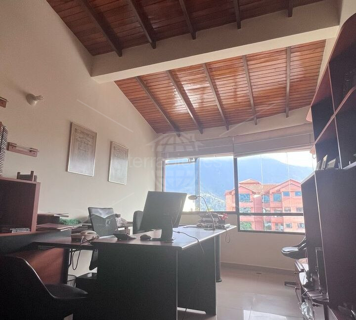 WhatsApp Image 2025-06-17 at 11.54.36 AM (14)